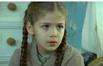 Zavoljeli smo je kad je glumila preslatku Elif: Evo kako danas izgleda i u kojoj ulozi najviše uživa Zavoljeli smo je kad je glumila preslatku Elif: Evo kako danas izgleda i u kojoj ulozi najviše uživa