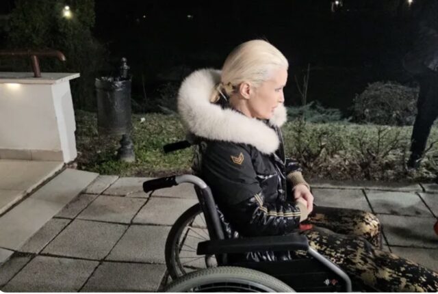 Nekada za noć uzimala 50.000 maraka, a sad podiže kredit da bi snimila pjesmu