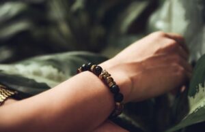 U prodavnici sam ugledala narukvicu koja me naterala da razmislim ozbiljno