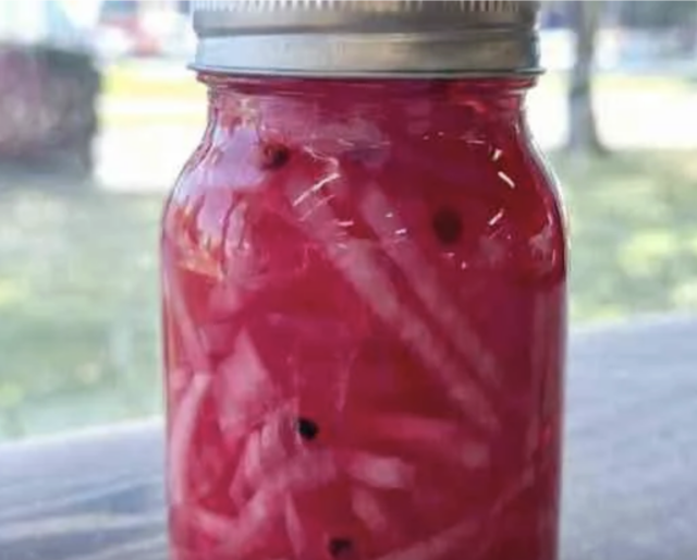 OBARA ŠEĆER U KRVI ZA NEKOLIKO SATI: Ovo jeftino povrće ima malo kalorija, ubrzava metabolizam i smanjuje holesterol