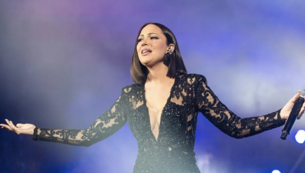 Aleksandra Prijović tražila da se obrišu snimci: Harmonikaš otkrio sve... Aleksandra Prijović tražila da se obrišu snimci: Harmonikaš otkrio sve...